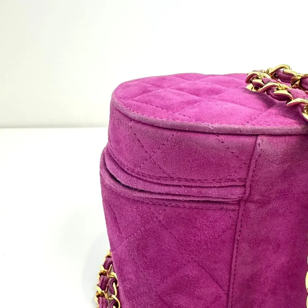 CHANEL Purple Vintage Tassel Chain Vanity Case Shoulder Bag Gold Logo Quilted